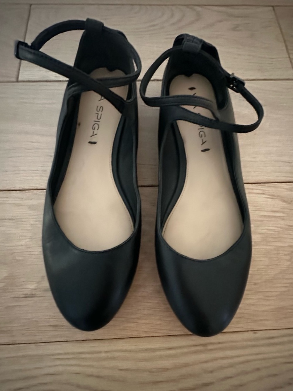 Vintage Via Spiga butter soft black leather ballet flats ankle strap size 6